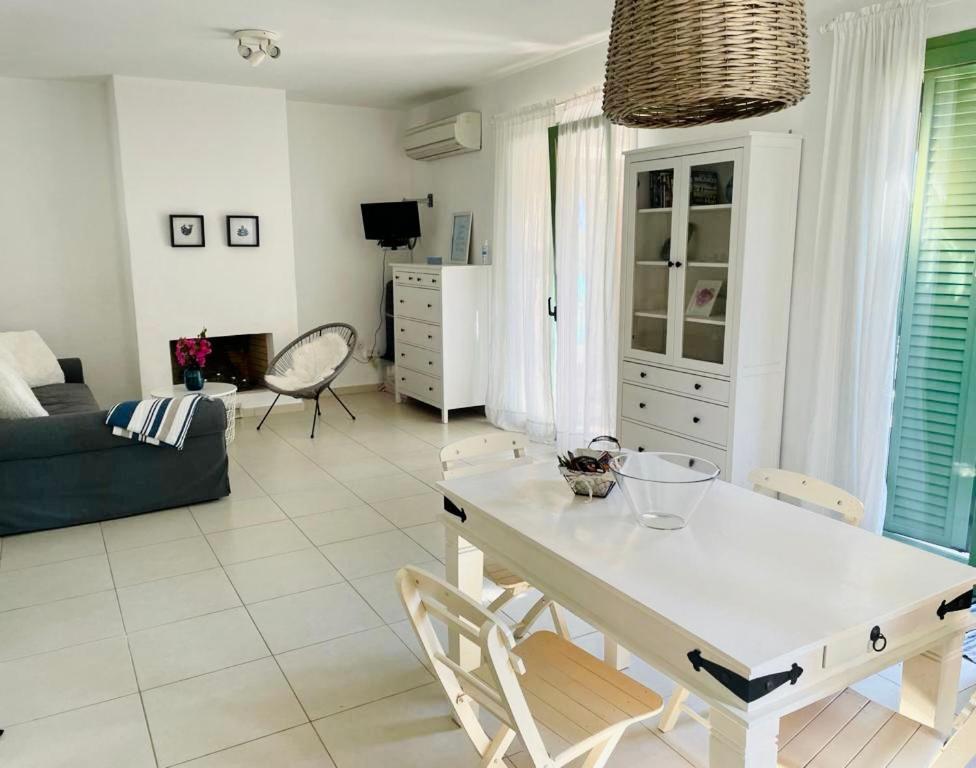 Gennadi Blue Sky Villas Exteriör bild